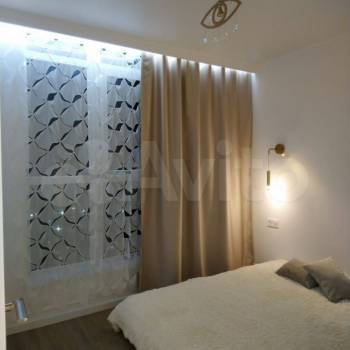 Продается 1-комнатная квартира, 42 м²