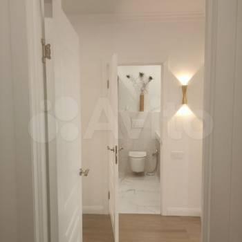 Продается 1-комнатная квартира, 42 м²