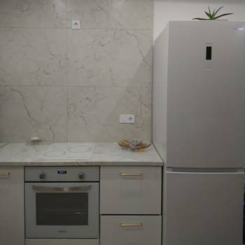 Продается 1-комнатная квартира, 42 м²