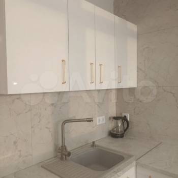 Продается 1-комнатная квартира, 42 м²