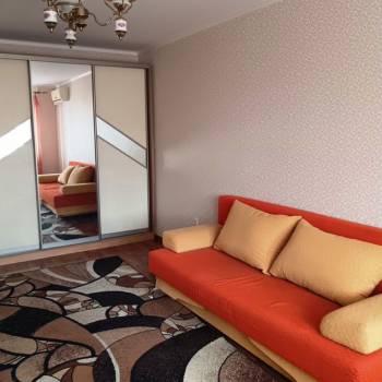 Сдается 1-комнатная квартира, 39 м²