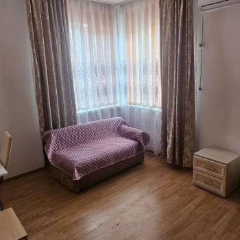 Сдается 1-комнатная квартира, 50 м²