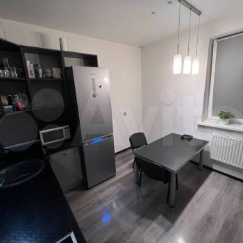 Сдается 2-х комнатная квартира, 70 м²