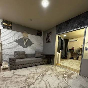 Сдается 1-комнатная квартира, 50,2 м²