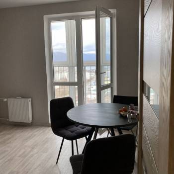 Сдается 1-комнатная квартира, 37 м²