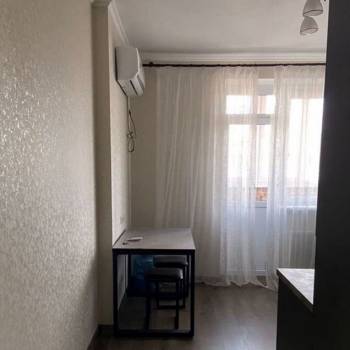 Сдается 1-комнатная квартира, 40,6 м²