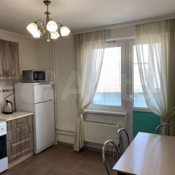 Сдается 1-комнатная квартира, 40 м²