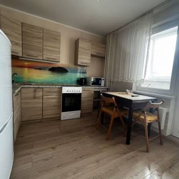 Сдается 1-комнатная квартира, 38 м²
