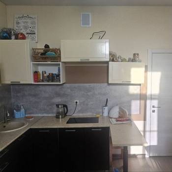 Продается 1-комнатная квартира, 43 м²