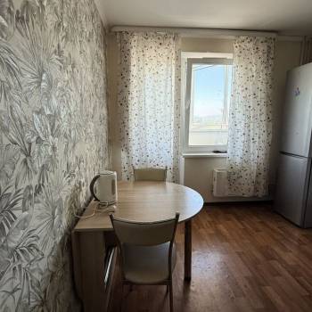 Сдается 1-комнатная квартира, 37,5 м²