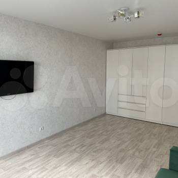 Сдается 1-комнатная квартира, 38 м²