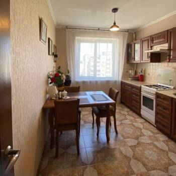 Продается 3-х комнатная квартира, 63 м²
