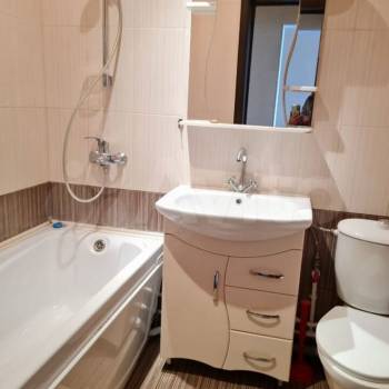 Сдается 1-комнатная квартира, 42 м²