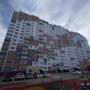 Сдается 2-х комнатная квартира, 70 м²