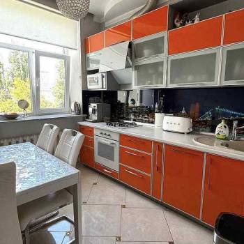Сдается Многокомнатная квартира, 80 м²