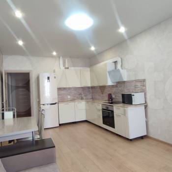 Сдается 2-х комнатная квартира, 65 м²