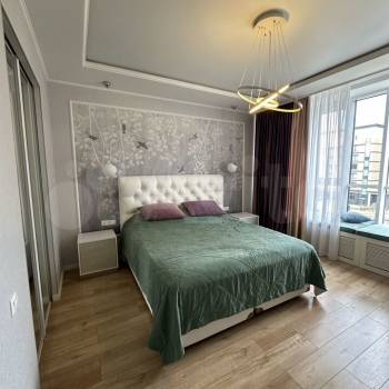 Продается 2-х комнатная квартира, 104 м²