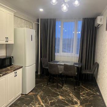 Сдается Многокомнатная квартира, 76 м²
