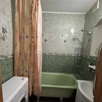 Сдается 1-комнатная квартира, 37 м²