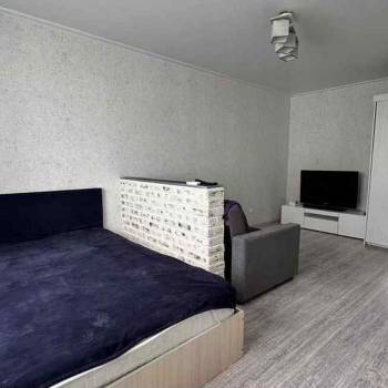Сдается 1-комнатная квартира, 42 м²