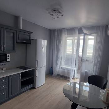Сдается 1-комнатная квартира, 44 м²