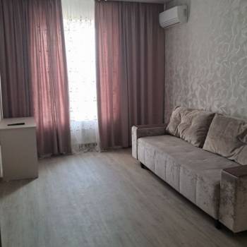 Сдается 1-комнатная квартира, 44 м²