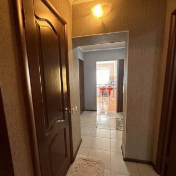 Сдается Многокомнатная квартира, 64 м²