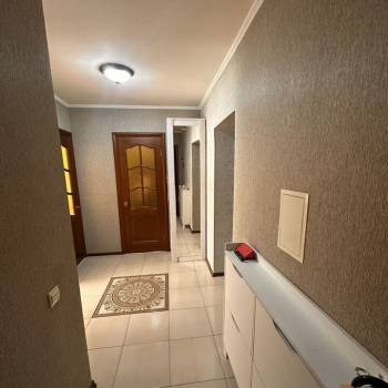 Сдается Многокомнатная квартира, 64 м²