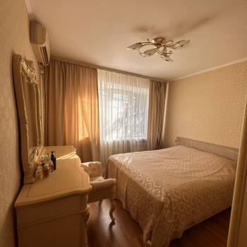 Сдается Многокомнатная квартира, 64 м²