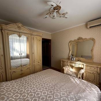 Сдается Многокомнатная квартира, 64 м²