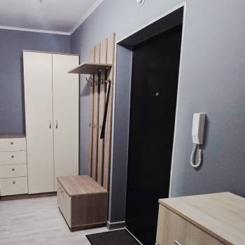 Сдается 1-комнатная квартира, 42 м²
