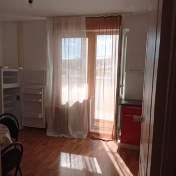 Продается 1-комнатная квартира, 38 м²