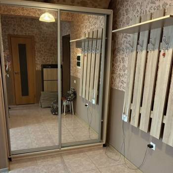 Продается 1-комнатная квартира, 42 м²