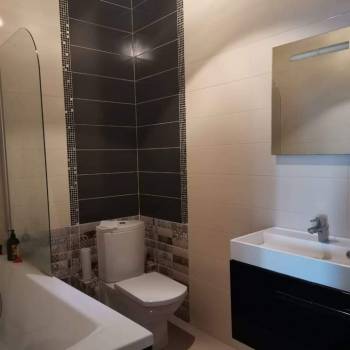 Продается 1-комнатная квартира, 54,4 м²
