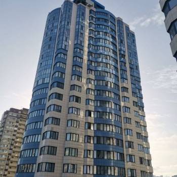 Продается 1-комнатная квартира, 54,4 м²
