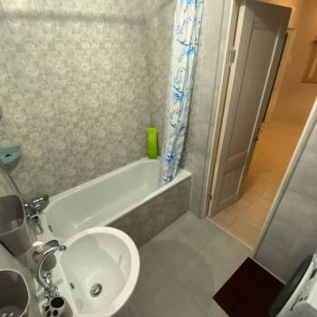 Сдается 1-комнатная квартира, 40 м²