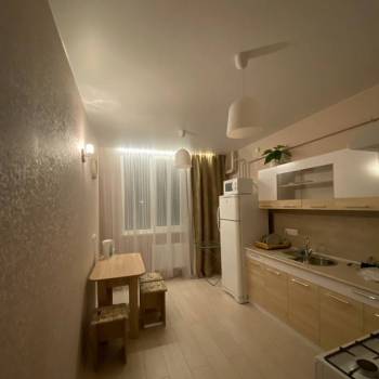 Сдается 1-комнатная квартира, 40 м²