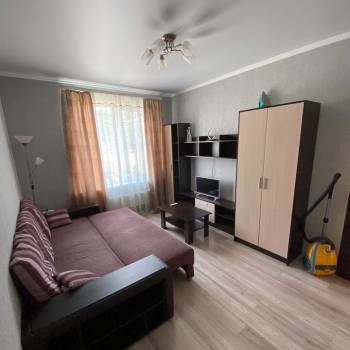 Сдается 1-комнатная квартира, 35 м²