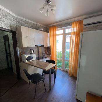 Сдается 1-комнатная квартира, 35 м²