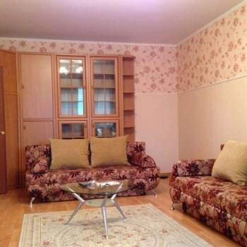 Сдается 1-комнатная квартира, 50 м²
