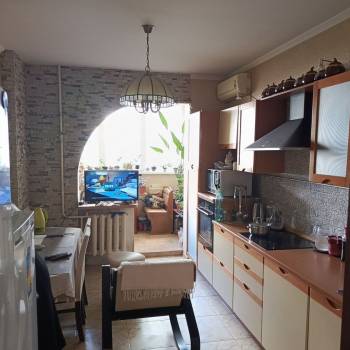 Продается 3-х комнатная квартира, 80 м²