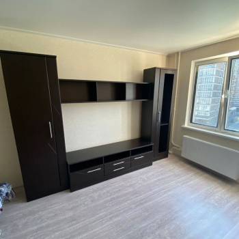 Сдается 1-комнатная квартира, 39 м²