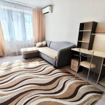 Сдается 1-комнатная квартира, 39 м²