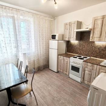 Сдается 1-комнатная квартира, 39 м²