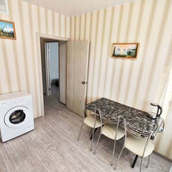 Сдается 1-комнатная квартира, 39 м²