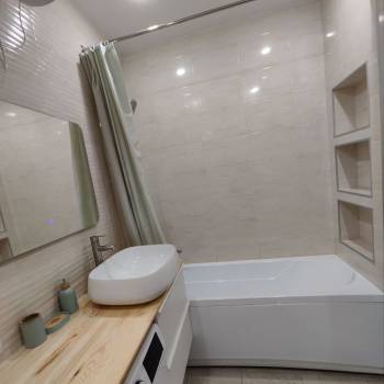 Сдается 1-комнатная квартира, 42 м²
