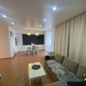Сдается 2-х комнатная квартира, 76 м²