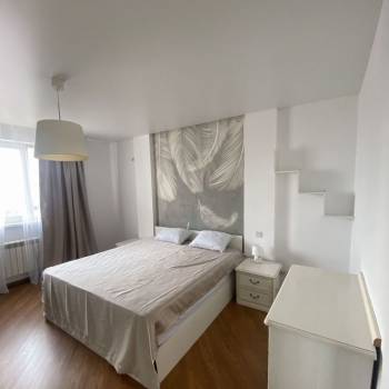 Сдается 2-х комнатная квартира, 76 м²