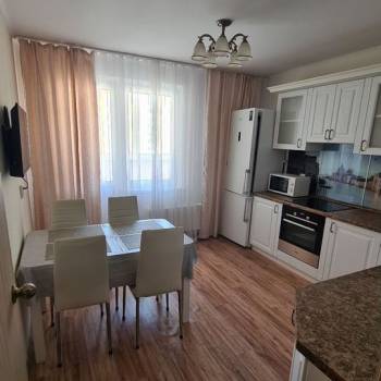 Сдается 2-х комнатная квартира, 60 м²