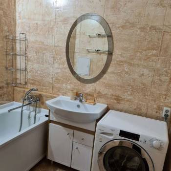 Сдается 2-х комнатная квартира, 60 м²
